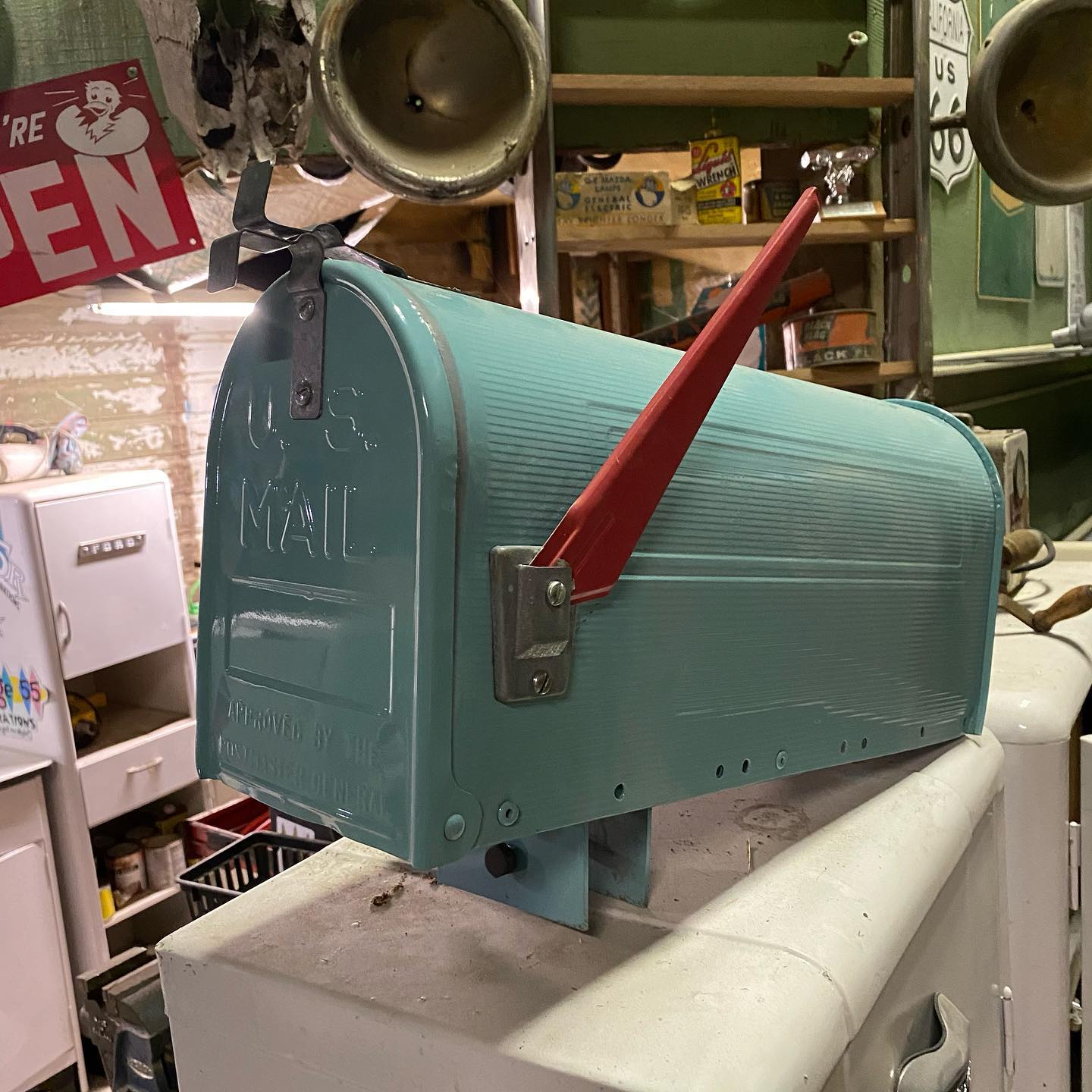 U.S. Mail Mailbox with Red Flag, Turquoise