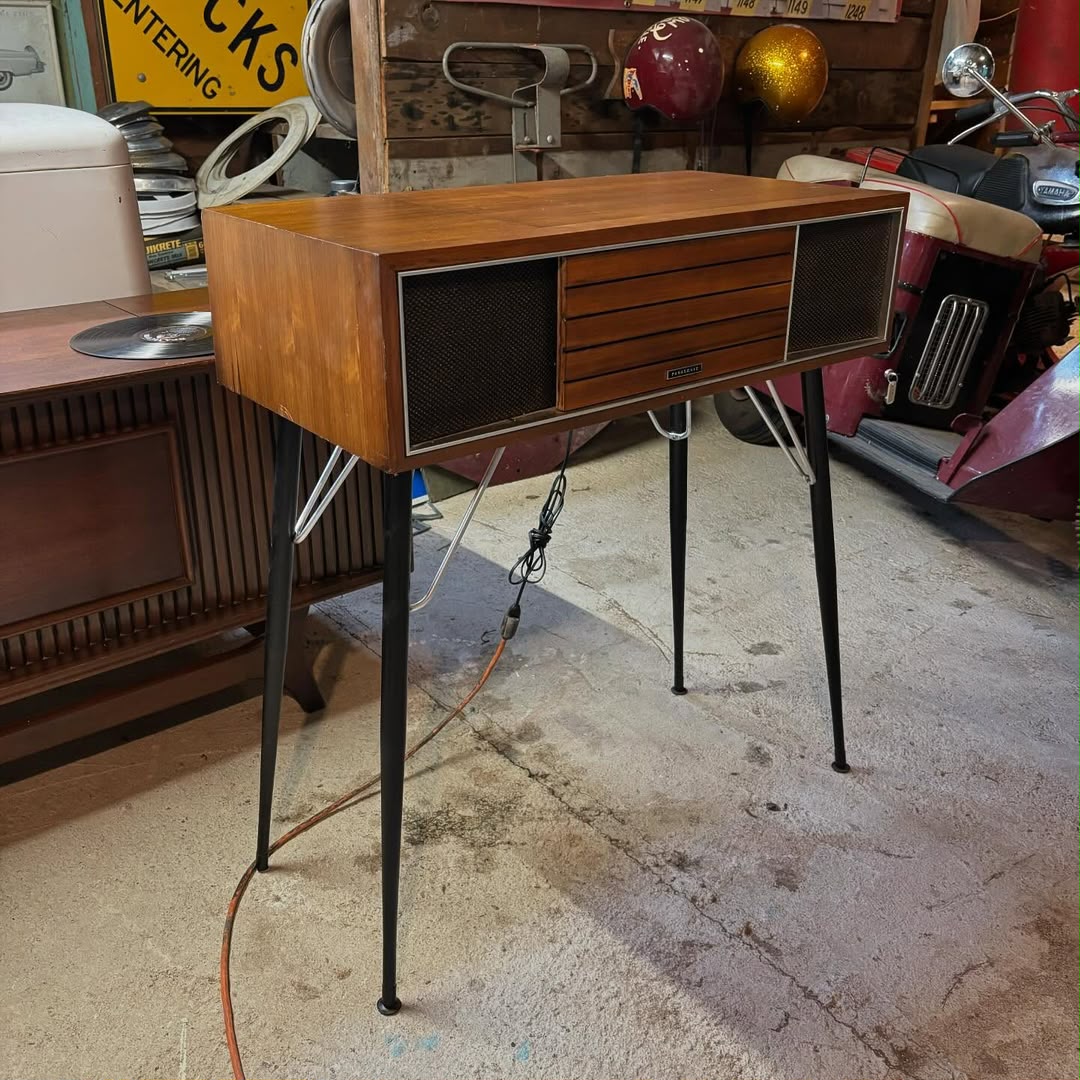 Mid-Century Panasonic Stereo Console with Turntable & FM Radio
