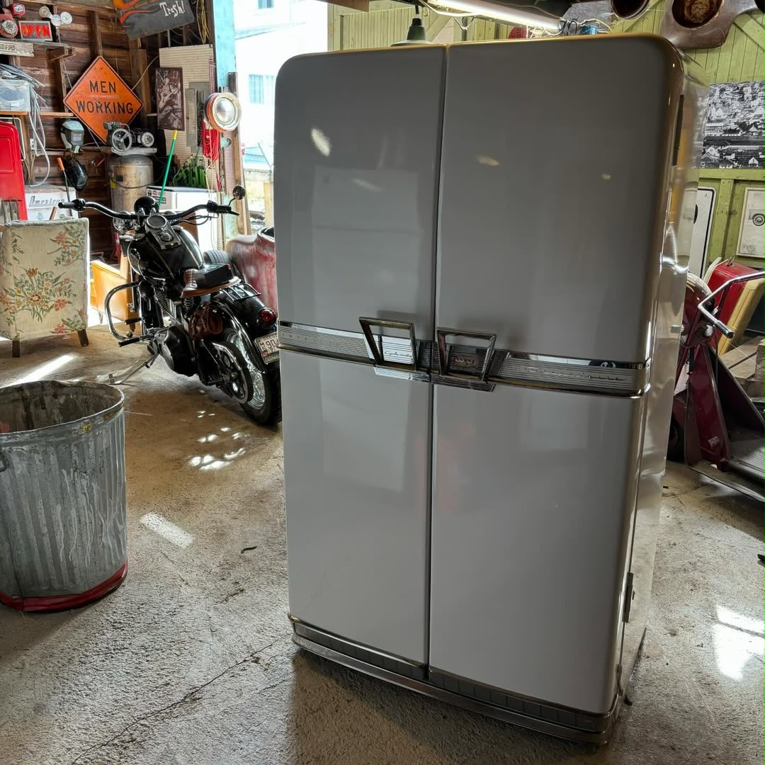 Imperial Side-by-Side Refrigerator, Mint Interior