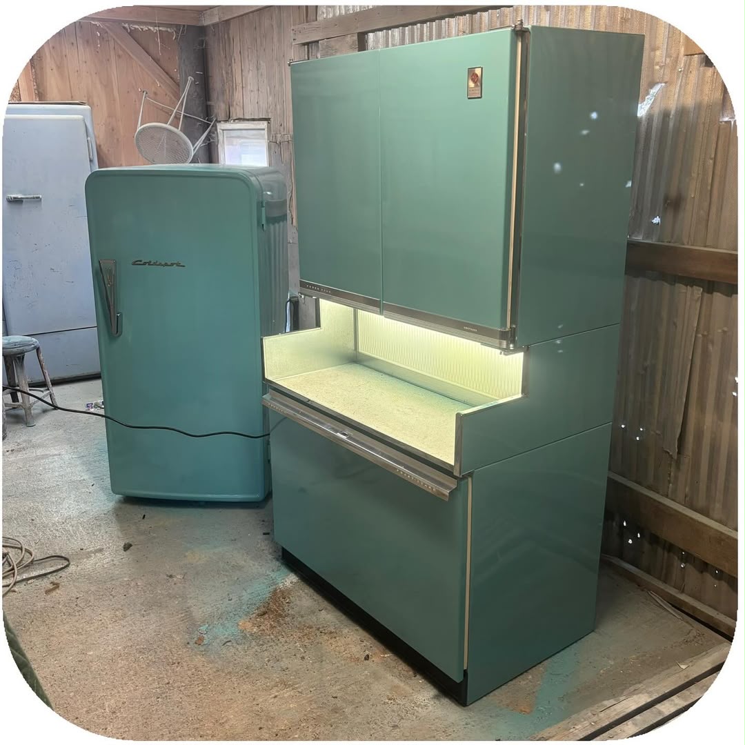 1950s GE Wall Refrigerator with Lighted Counter, Turquoise
